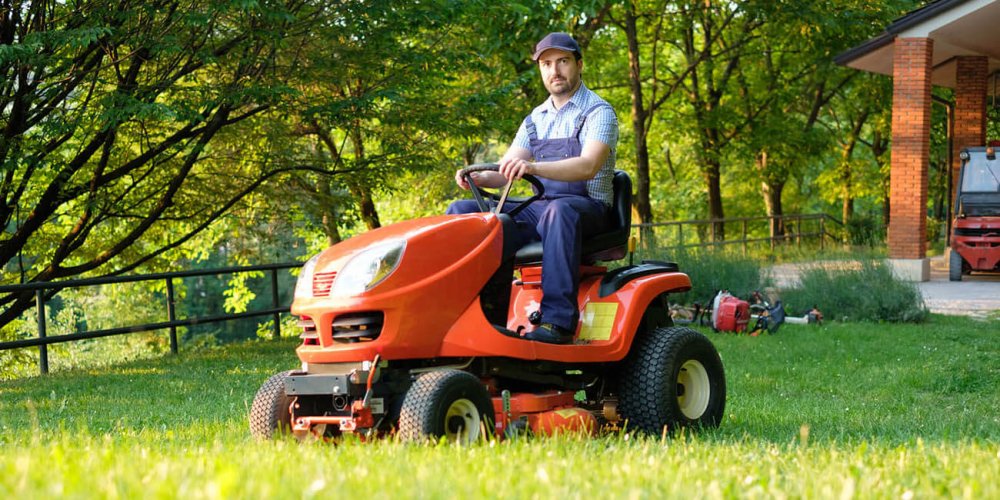 10 Best Riding Lawn Mower Under 1000 [ 2020 Reviews & Guide ]